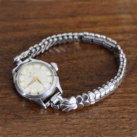 OMEGA Women Wristwatches with Vintage for sale .